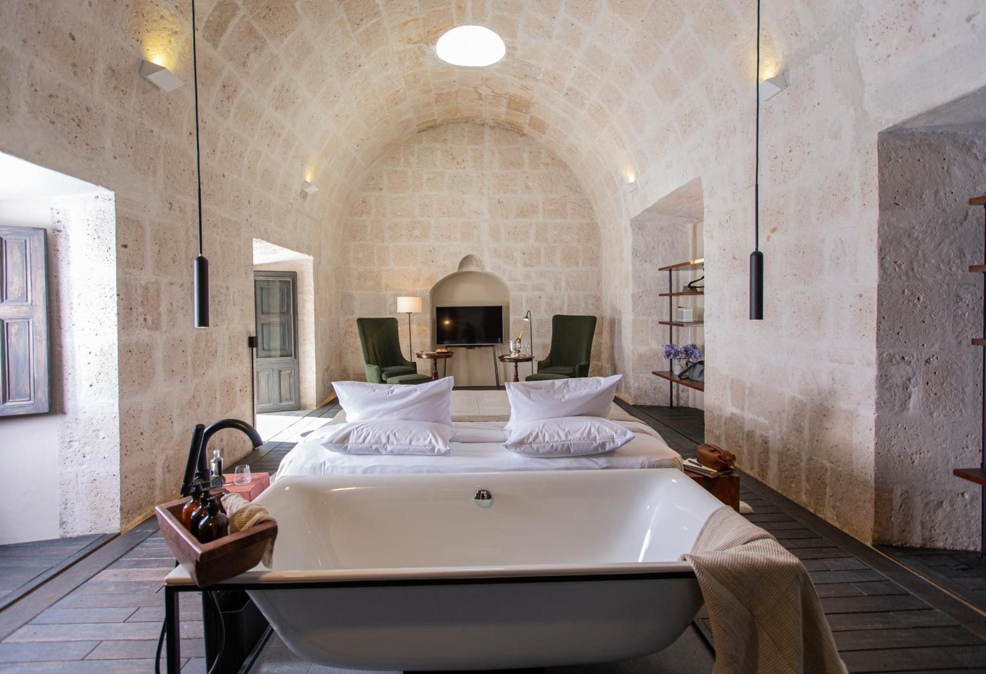Cirqa - Relais & Chateaux Hotel 5*